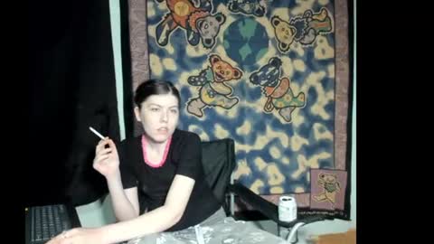 Snapshot of roxihazeleyes chatting on 06-24-26, 04:11 roxihazeleyes online show from 06-24-26, 04:11