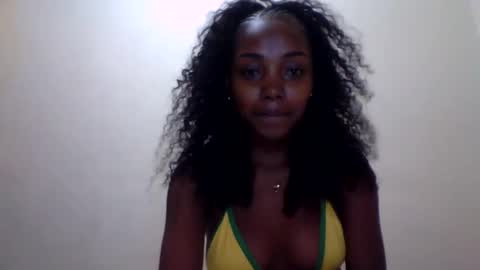 Snapshot of roxilita chatting on 06-09-26, 01:39 Roxilita online show from 06-09-26, 01:39