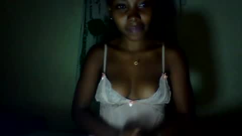 Snapshot of roxilita chatting on 06-30-26, 05:58 Roxilita online show from 06-30-26, 05:58