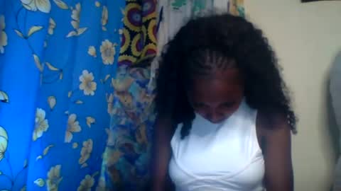 Snapshot of roxilita chatting on 07-10-26, 02:30 Roxilita online show from 07-10-26, 02:30