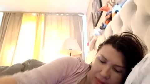 Snapshot of roxolanaa_sexy chatting on 07-01-26, 06:15 ROXOLANAA SEXY online show from 07-01-26, 06:15