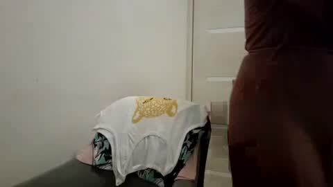 Snapshot of roxolanaa_sexy chatting on 07-31-26, 07:24 ROXOLANAA SEXY online show from 07-31-26, 07:24