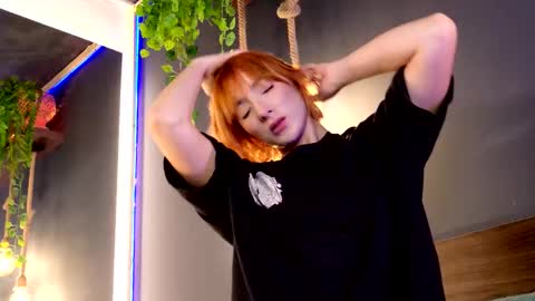 Snapshot of roxxxevelvet chatting on 03-22-26, 01:53 Roxx IG online show from 03-22-26, 01:53