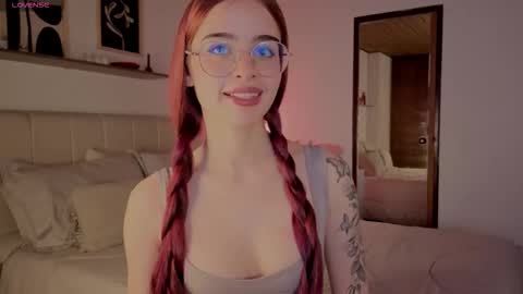 Roxxy online show from 11-22-25, 11:04