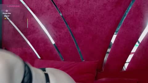 Roxy online show from 09-18-25, 03:58