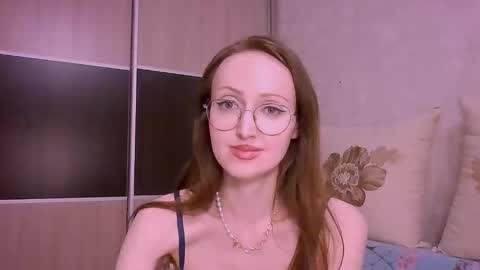 Roxxy Wharton online show from 03-22-26, 06:00