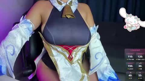 Snapshot of roxy_clark chatting on 02-17-25, 07:04 Annah online show from 02-17-25, 07:04