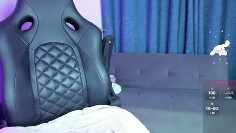 Snapshot of roxy_clark chatting on 02-20-25, 06:50 Annah online show from 02-20-25, 06:50