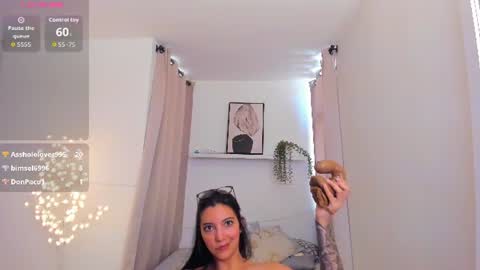Snapshot of roxy_hell chatting on 07-30-26, 09:03 Roxy hell online show from 07-30-26, 09:03