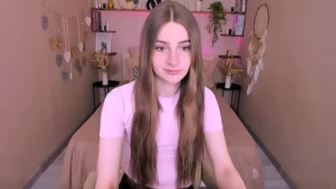 Snapshot of roxy_kisss chatting on 05-18-26, 08:09 Roxy online show from 05-18-26, 08:09