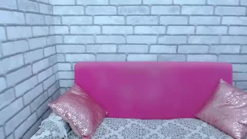 roxy_luxe online show from 12-14-25, 08:09