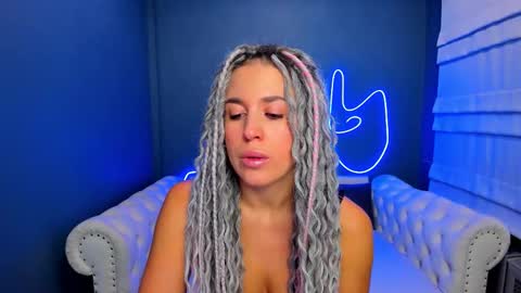 Roxy online show from 10-13-25, 01:16