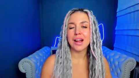 Roxy online show from 11-07-25, 01:27