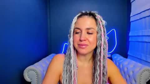 Roxy online show from 12-01-25, 01:32