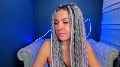 Snapshot of roxy_mars chatting on 01-11-26, 01:21 Roxy online show from 01-11-26, 01:21