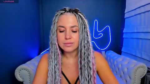 Roxy online show from 03-27-26, 01:22