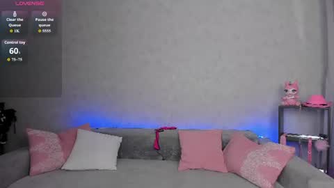 Roxy online show from 07-10-26, 01:54