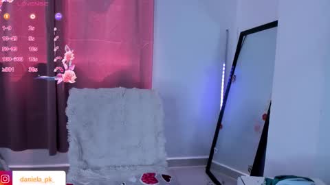 R O X Y  online show from 03-07-26, 02:58