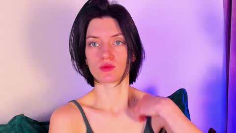 Snapshot of roxy_riot_ chatting on 02-09-25, 01:22 roxy_riot_ online show from 02-09-25, 01:22