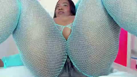 Snapshot of roxy_sexy69 chatting on 07-01-26, 09:14 roxy_sexy69 online show from 07-01-26, 09:14