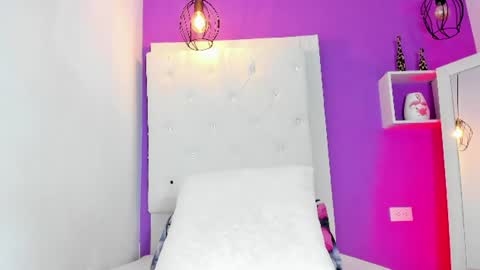 Snapshot of roxy_sexy69 chatting on 07-13-26, 01:47 roxy_sexy69 online show from 07-13-26, 01:47