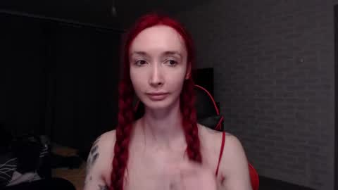 Snapshot of roxy_silver chatting on 05-23-26, 01:33 Roxy online show from 05-23-26, 01:33