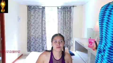 Snapshot of roxyandaron2 chatting on 06-20-26, 07:38 RoxyAron online show from 06-20-26, 07:38