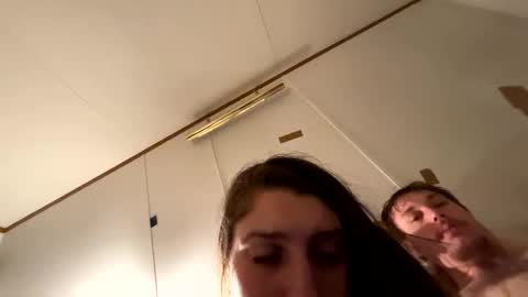 Roxy and Brock online show from 11-21-25, 08:57