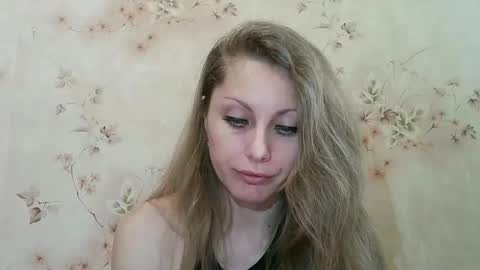 roxyfox18x01 online show from 04-13-26, 06:41