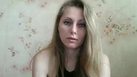 roxyfox18x01 online show from 04-16-26, 08:04