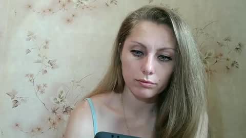 roxyfox18x01 online show from 06-28-26, 08:42