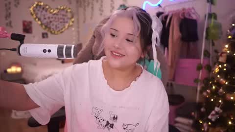 roxysuh online show from 12-22-25, 07:27