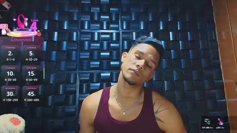 Snapshot of roy_barney chatting on 10-06-25, 08:06 ANTONIO online show from 10-06-25, 08:06