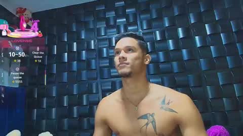 Snapshot of roy_barney chatting on 10-12-25, 07:57 ANTONIO online show from 10-12-25, 07:57