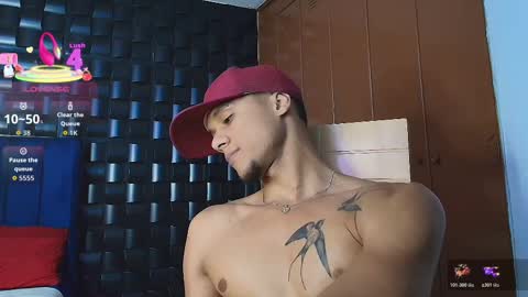 Snapshot of roy_barney chatting on 10-17-25, 08:11 ANTONIO online show from 10-17-25, 08:11