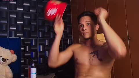 Snapshot of roy_barney chatting on 11-09-25, 10:19 ANTONIO online show from 11-09-25, 10:19