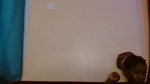 Snapshot of royal_ivy chatting on 09-16-25, 07:42 Ivy online show from 09-16-25, 07:42