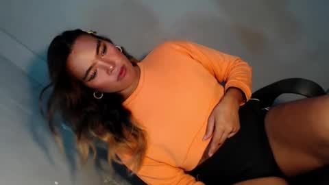 Snapshot of royaltymarcela6969 chatting on 09-16-25, 04:35 royaltymarcela6969 online show from 09-16-25, 04:35
