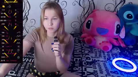 angela online show from 10-05-25, 07:17