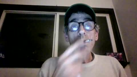 Snapshot of royboy2561 chatting on 01-17-26, 01:05 Roy Murrin online show from 01-17-26, 01:05