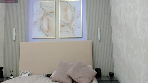 Snapshot of royce_ghost chatting on 10-22-25, 05:30 AnikaIm so hot that Ive already burned myself do you want me to set you on fire too online show from 10-22-25, 05:30