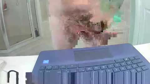 Snapshot of royer8650 chatting on 05-16-26, 08:07 Lookingaround online show from 05-16-26, 08:07