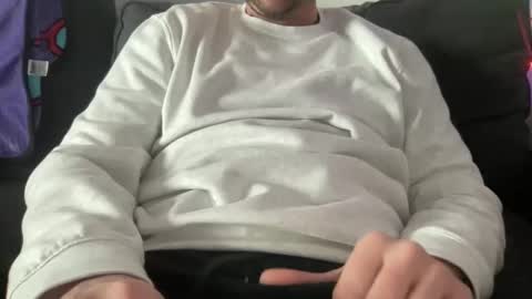 roythegil online show from 12-17-24, 04:11