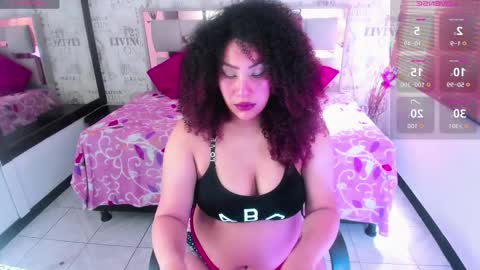   online show from 11-11-25, 01:22