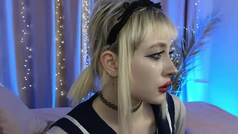 Rraffaellka online show from 04-19-26, 09:50