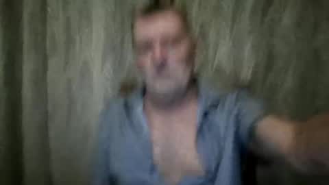 Snapshot of rsl1963 chatting on 10-25-25, 10:01 rsl1963 online show from 10-25-25, 10:01