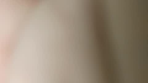 Snapshot of ruan8080 chatting on 01-26-25, 08:25 petit cochon online show from 01-26-25, 08:25