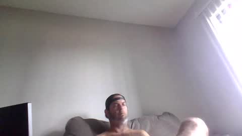 rubbingoneout714 online show from 11-14-25, 04:28