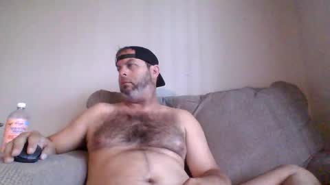 rubbingoneout714 online show from 05-01-26, 04:33
