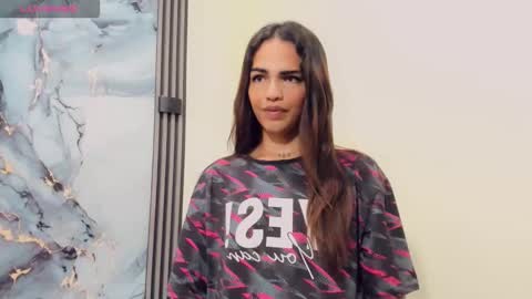 Snapshot of rubi_30 chatting on 11-21-25, 12:15 Rubi i love online show from 11-21-25, 12:15